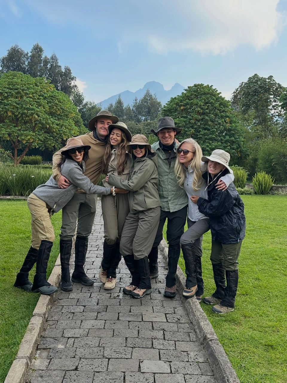9 Days Rwanda Luxury Flying Safari